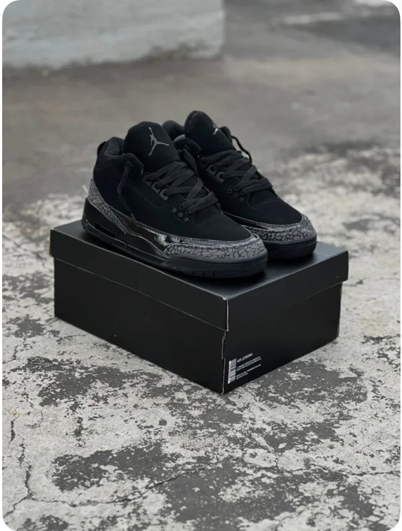 Air Jordan 3 Retro "Black Cat"