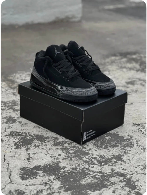 Air Jordan 3 Retro "Black Cat"