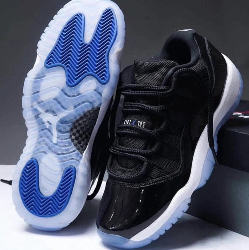 Air Jordan 11 Low "Space Jam"