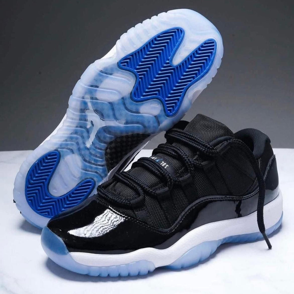 Air Jordan 11 Low "Space Jam"